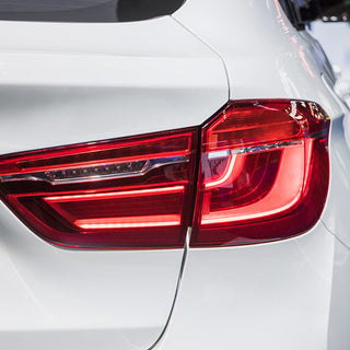 Perfekte Anleitung um Scheinwerfer-Risse zu reparieren